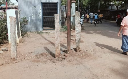 திமுகவினர் வேலி அமைத்து ஆக்கிரமிப்பு செய்வதற்காக  கல்லுகளை ஊன்றியதால்  பொதுமக்கள் ஆத்திரம்- போராட்டம் நடத்தப் போவதாக அறிவிப்பு 