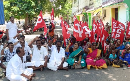 திருச்சி திருவளர்ச்சோலை பகுதியில் அடிப்படை வசதிகள் செய்து தர கோரி இந்திய கம்யூனிஸ்ட் கட்சி சார்பில் ஸ்ரீரங்கம் மாநகராட்சி அலுவலக வளாகத்தில் காத்திருப்பு போராட்டம்