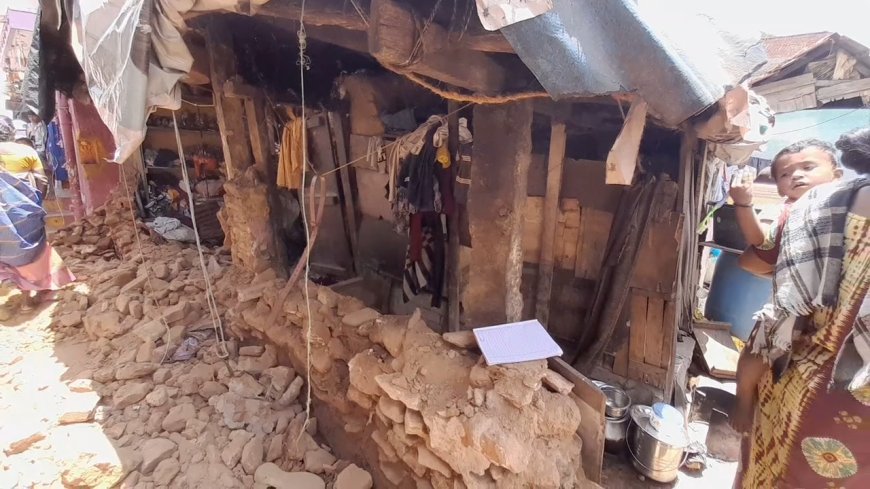 திருச்சியில் பெய்த கன மழையால் வீட்டின் பக்கவாட்டு சுவர் இடிந்து விழுந்து 11 வயது மாணவி பலியான சம்பவம் பெரும் சோகத்தை ஏற்படுத்தி உள்ளது