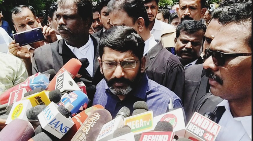 திமுகவை எதிர்த்து யார் பேசினாலும் அவர்கள் மீது வழக்கு தொடர்வது வழக்கமாக உள்ளது. காவல்துறையை கைக்கூலியாக திமுக அரசு பயன்படுத்துகிறது- யூடியூபர் சவுக்கு சங்கர் குற்றச்சாட்டு