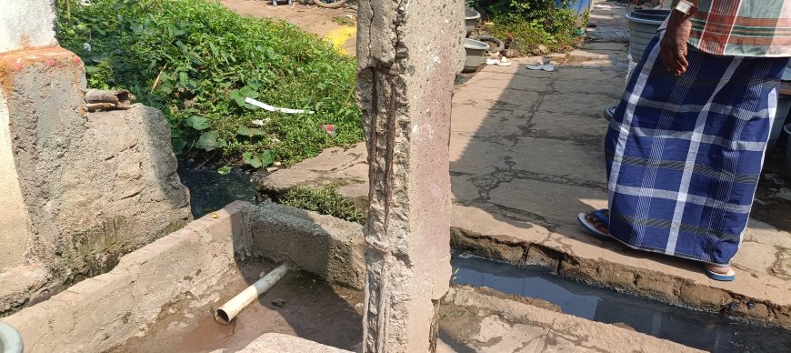 *திருச்சி திருவெறும்பூர் மாநகராட்சி 40 வது வார்டு பர்மா காலனி பகுதியில் எந்தவித அடிப்படை வசதிகளும் இல்லாமல் பரிதவிக்கும் பொதுமக்கள் - தொகுதி சட்டமன்ற உறுப்பினரும் அமைச்சருமான அன்பில் மகேஷ் பொய்யா மொழி நடவடிக்கை எடுக்க பொதுமக்கள் கோரிக்கை*