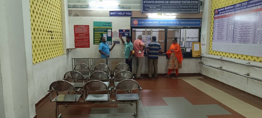 *திருவெறும்பூர் ரயில் நிலையத்தில் முக்கிய கோரிக்கையை நிறைவேற்றி தந்த  சமூக ஆர்வலருக்கும், மதிமுக வட்ட செயலாளருக்கும் அப்பகுதி மக்கள் நன்றிகளை தெரிவித்துள்ளனர்*