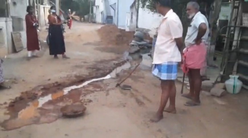 *திருவெறும்பூர் அருகே பத்தாளப்பேட்டையில் சாக்கடை நீர் செல்வதற்காக சாலையின் குறுக்கே வாய்க்கால் வெட்டியதால் வாகனங்கள் செல்ல முடியாமல் வாகன ஓட்டிகள் மற்றும் பொதுமக்கள் தவிப்பு*