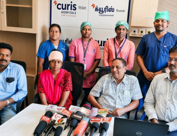 *திருச்சியில் 33 வயது பெண்ணின் மூளையிலிருந்து டென்னிஸ் பந்து அளவு கட்டியை அகற்றி கியூரிஸ் வேலன் மருத்துவமனை சாதனை!- பெண்ணிற்கு புது வாழ்வை அளித்த மருத்துவமனைக்கு குவியும் பாராட்டுகள்*